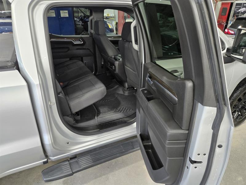 chevrolet Silverado 1500 2022 - 25