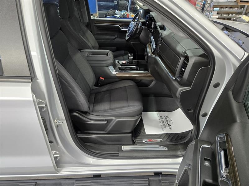 chevrolet Silverado 1500 2022 - 26