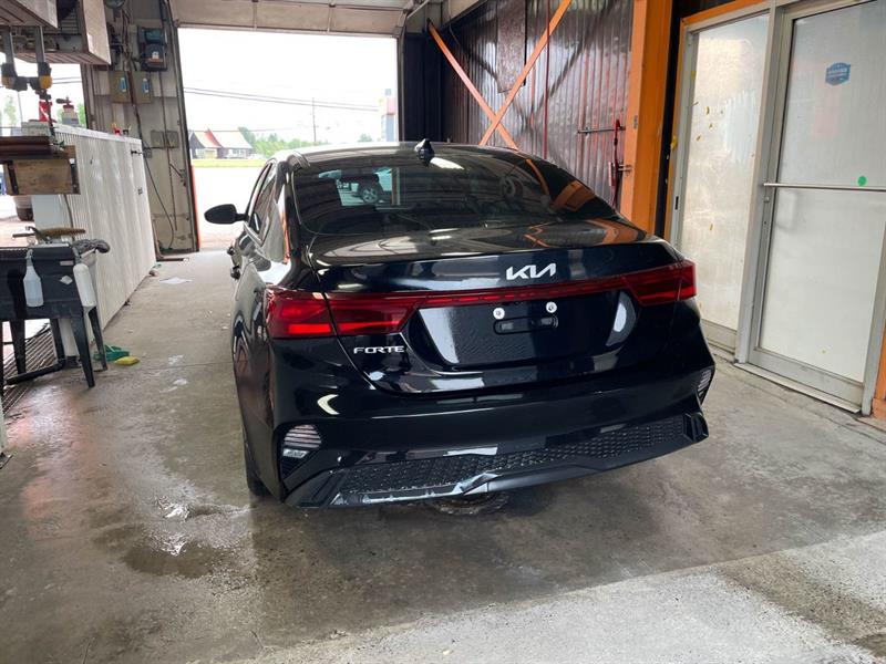 kia Forte 2022 - 5