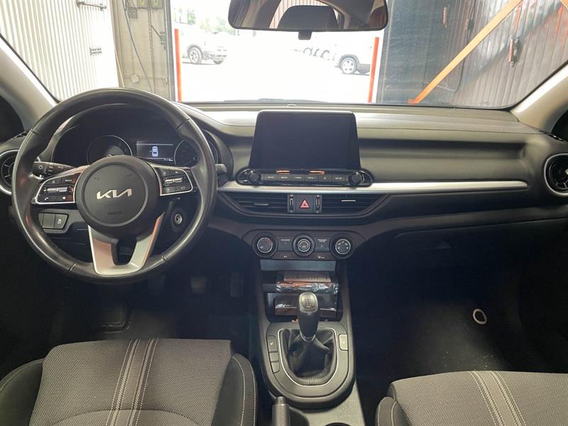 kia Forte 2022 - 10