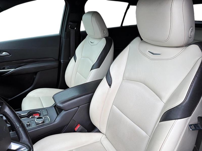 cadillac XT4 2019 - 9