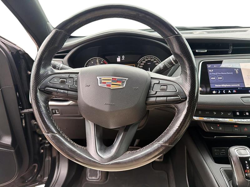 cadillac XT4 2019 - 12