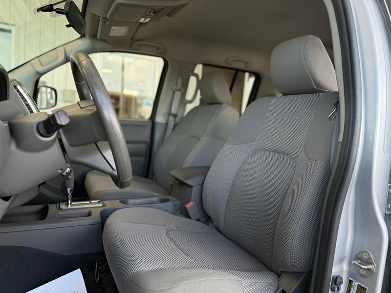 nissan Frontier 2019 - 16