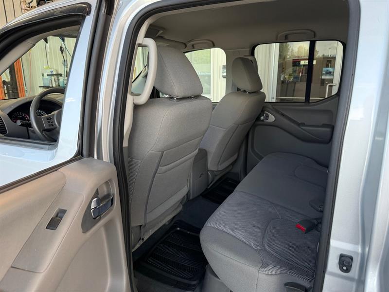 nissan Frontier 2019 - 32