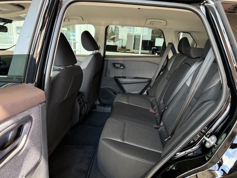 nissan Rogue 2021 - 32