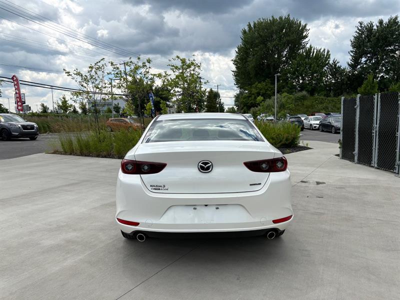 mazda Mazda3 2022 - 8