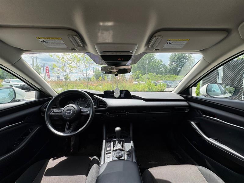 mazda Mazda3 2022 - 10