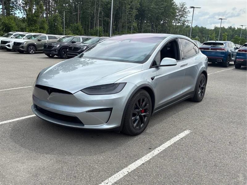 tesla Model X 2024