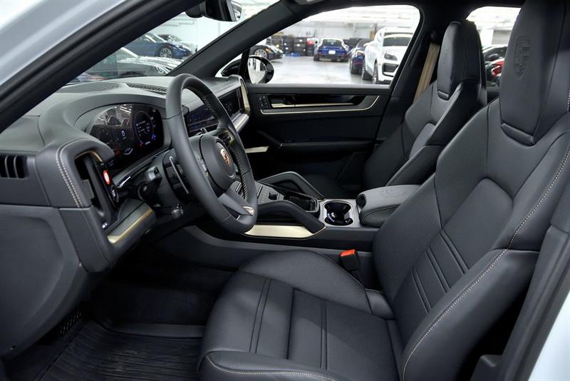 porsche Cayenne 2025 - 16