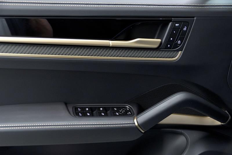 porsche Cayenne 2025 - 38