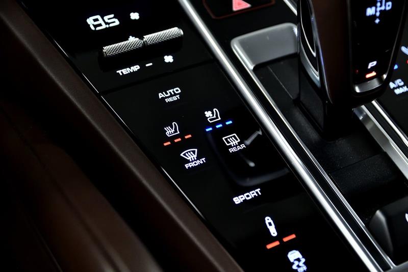 porsche Cayenne 2022 - 26