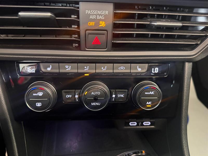 volkswagen Jetta 2022 - 12