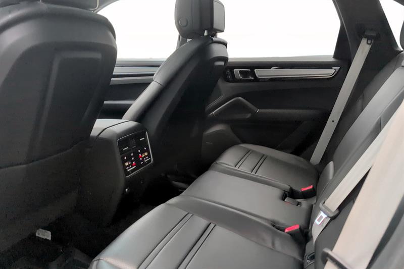 porsche Cayenne 2023 - 12
