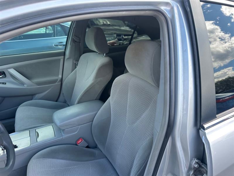 toyota Camry 2010 - 6