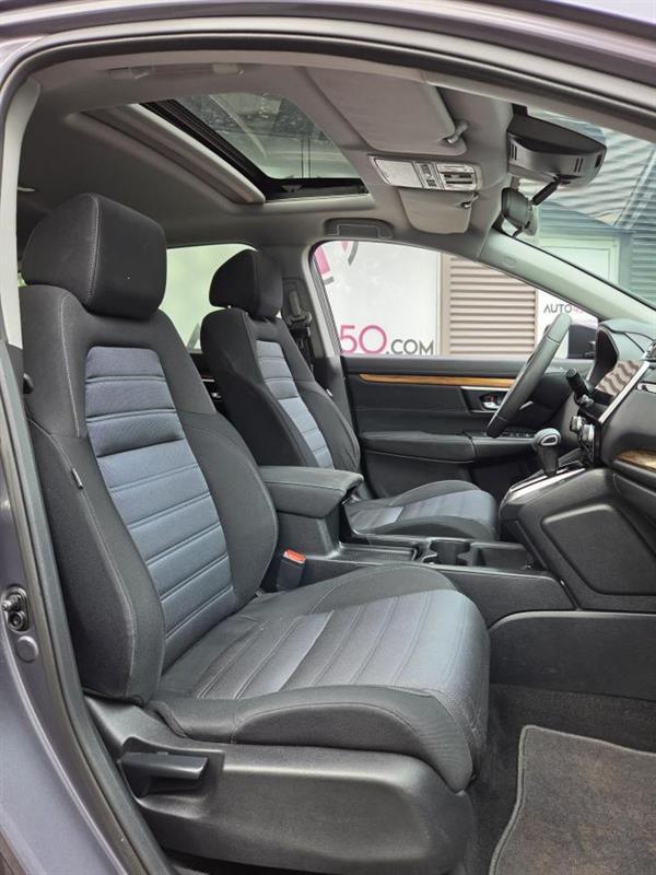 2017 Honda CR-V - Image 11