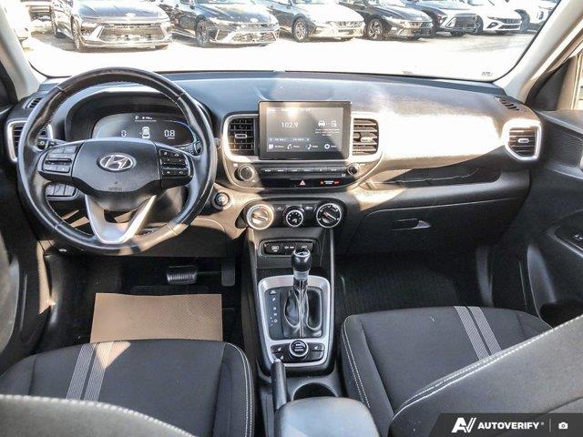 hyundai Venue 2023 - 23