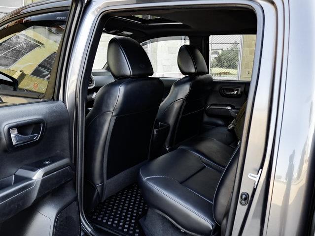 toyota Tacoma 2022 - 27