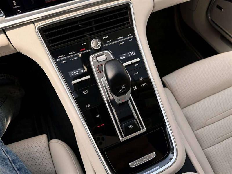 porsche Panamera 2018 - 12
