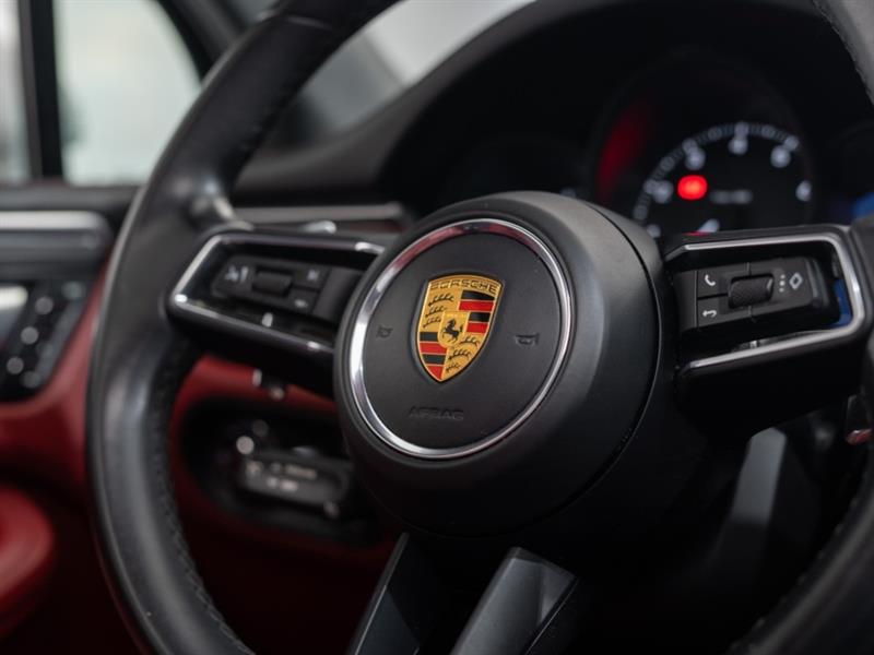 porsche Macan 2023 - 25
