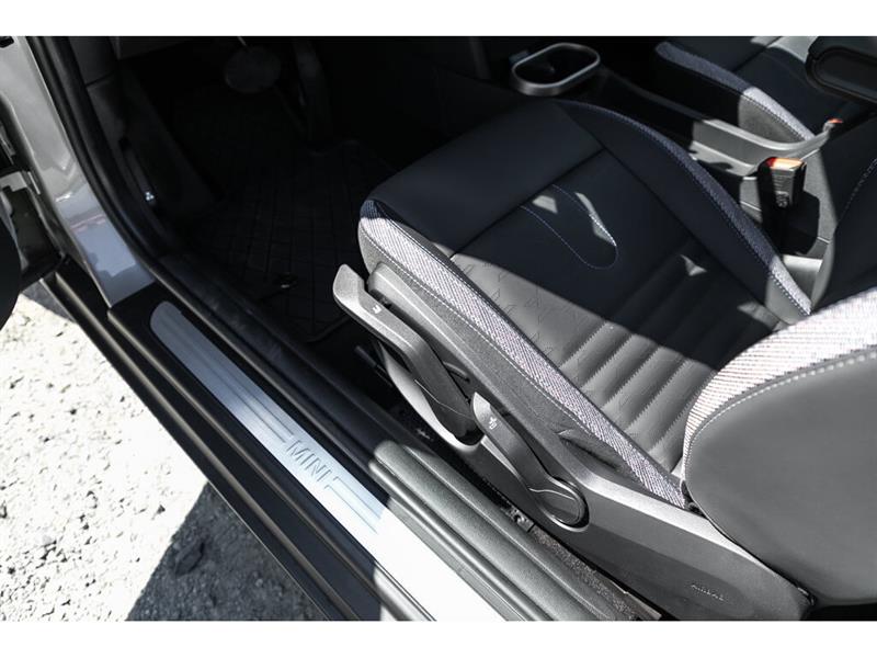 mini 3 Door 2025 - 16