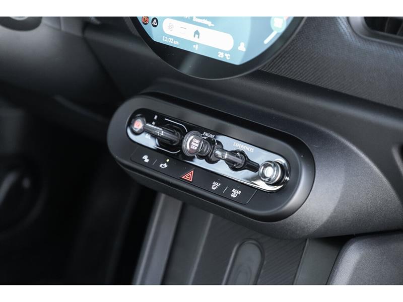 mini 3 Door 2025 - 24