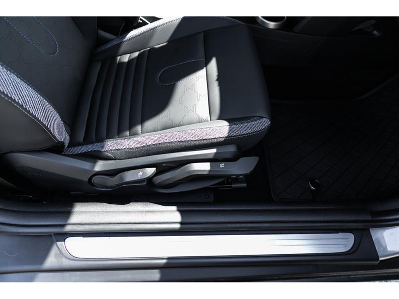 mini 3 Door 2025 - 26