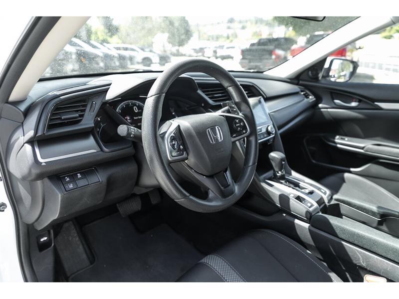 honda Civic Sedan 2019 - 16