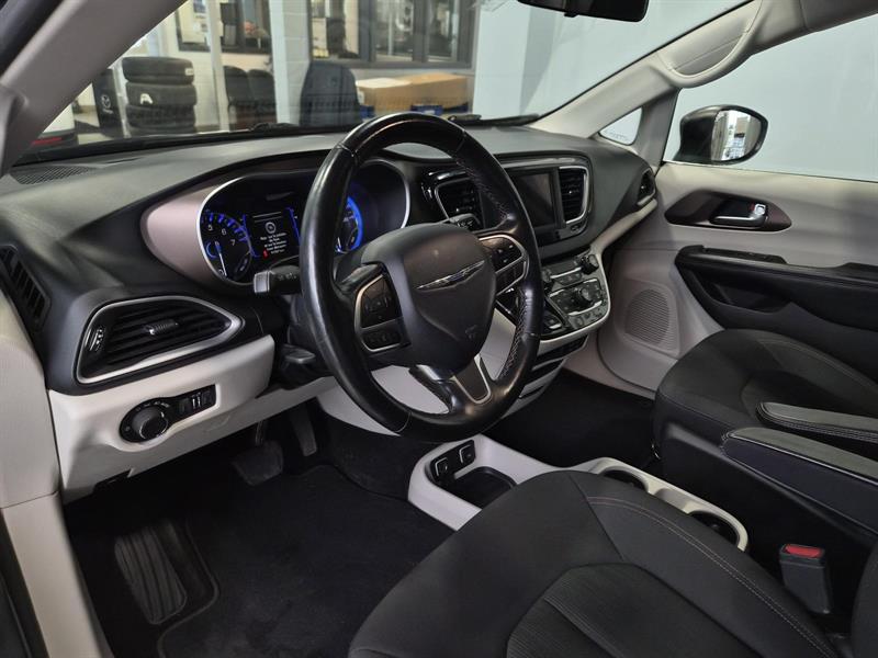 chrysler Pacifica 2019 - 10