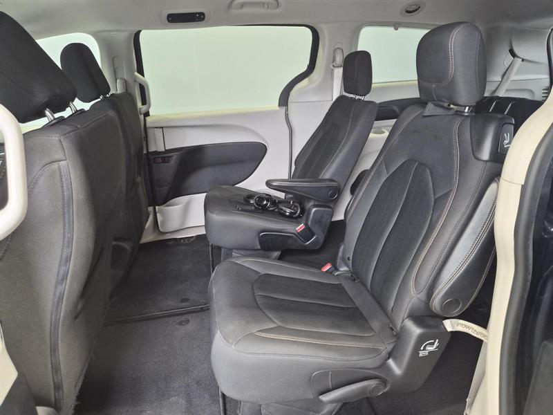 chrysler Pacifica 2019 - 22
