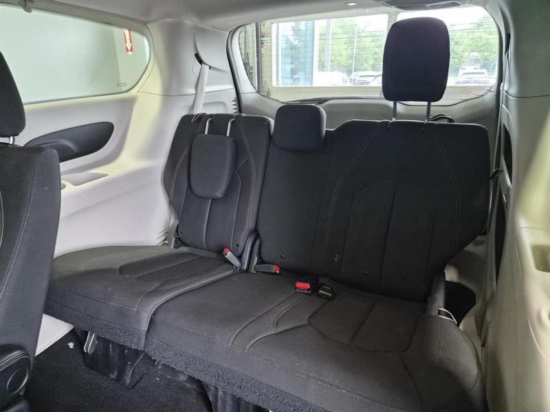 chrysler Pacifica 2019 - 23