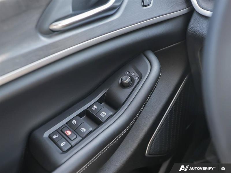 jeep Grand Cherokee 2023 - 12