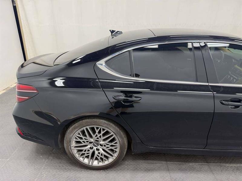 genesis G70 2022 - 12