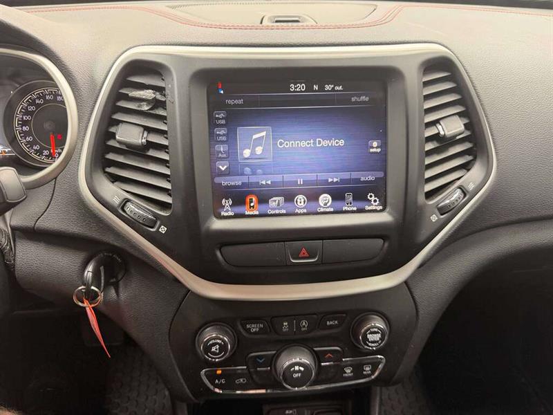 jeep Cherokee 2016 - 19