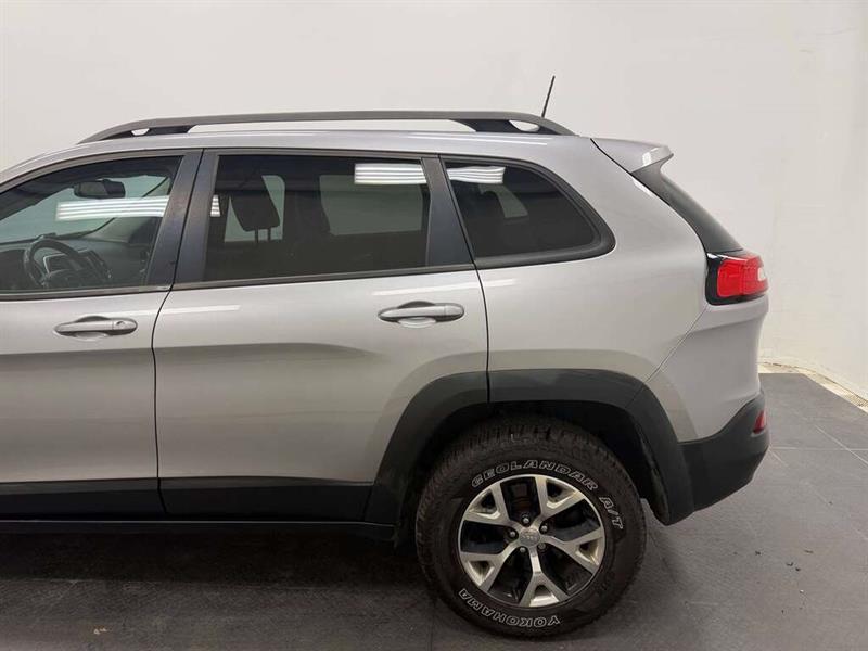 jeep Cherokee 2016 - 21