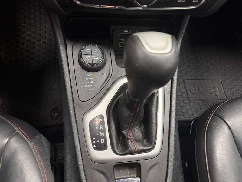 jeep Cherokee 2016 - 24