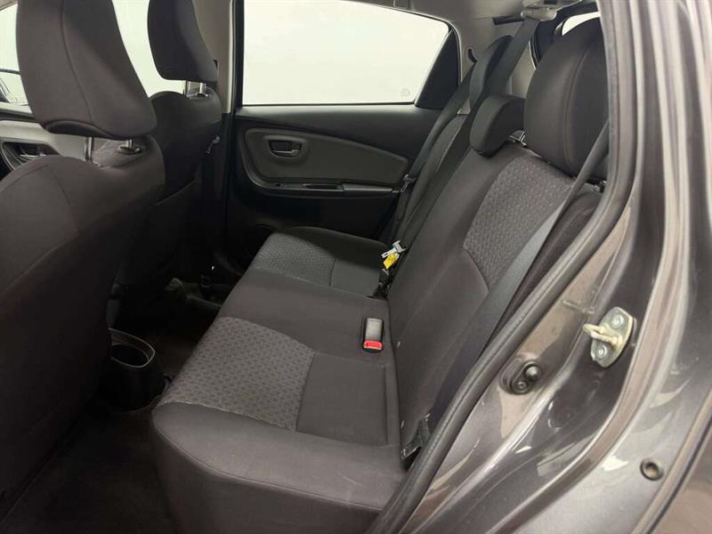 toyota Yaris 2017 - 23