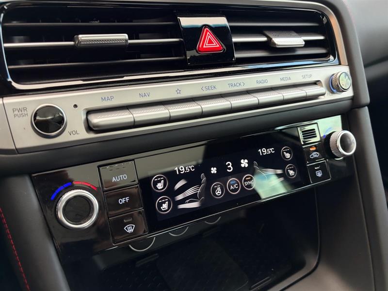 genesis G70 2026 - 17