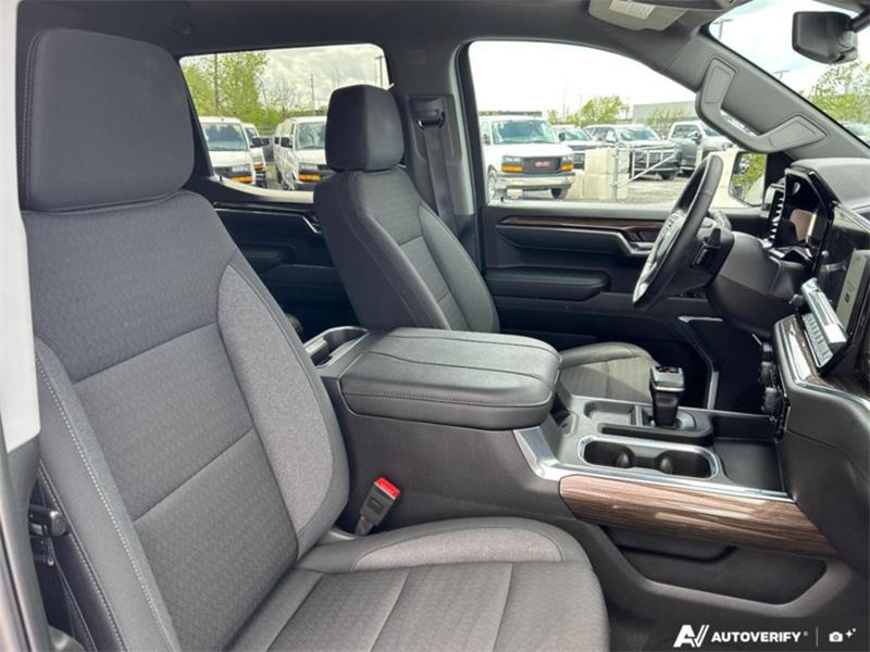 chevrolet Silverado 1500 2025 - 25