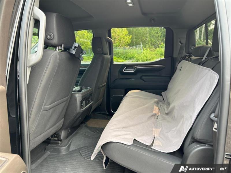 chevrolet Silverado 1500 2024 - 26