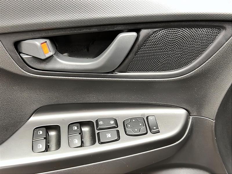 hyundai Kona 2023 - 21