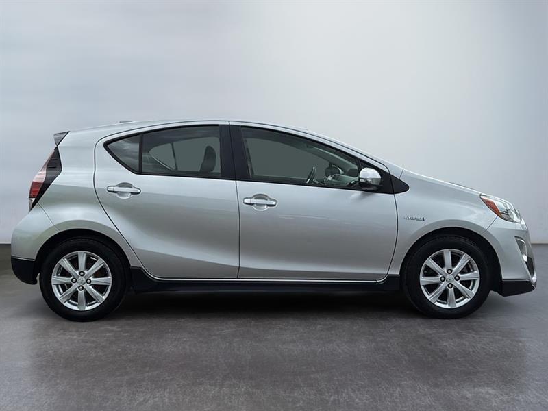 toyota Prius 2017 - 8