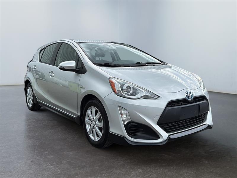 toyota Prius 2017 - 10