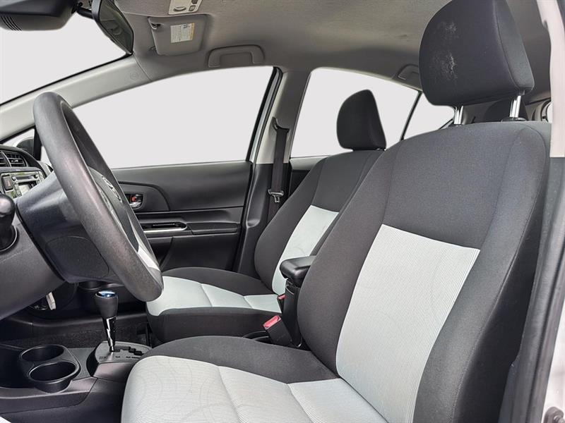 toyota Prius 2017 - 14