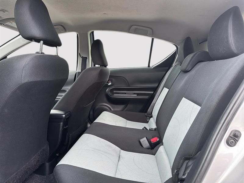 toyota Prius 2017 - 15