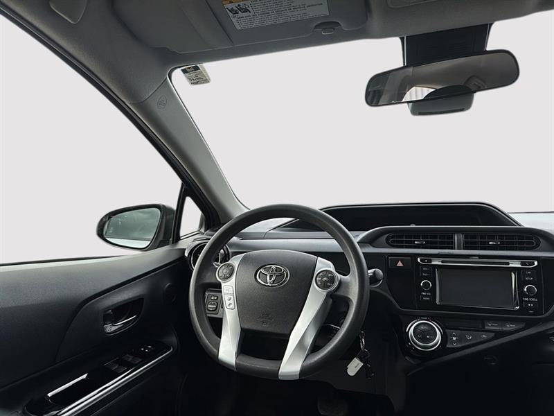 toyota Prius 2017 - 16