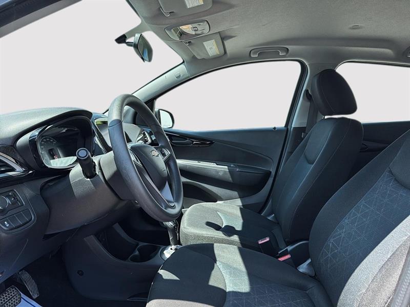 chevrolet Spark 2022 - 12