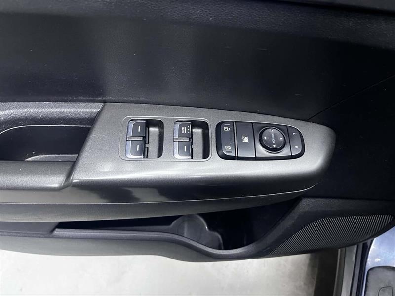 kia Sportage 2018 - 12