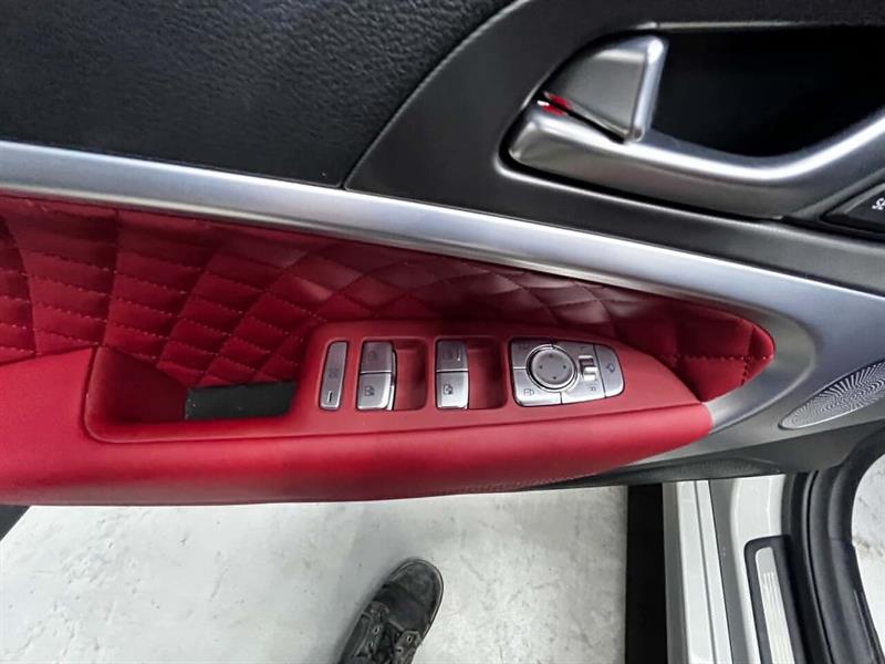 genesis G70 2024 - 16