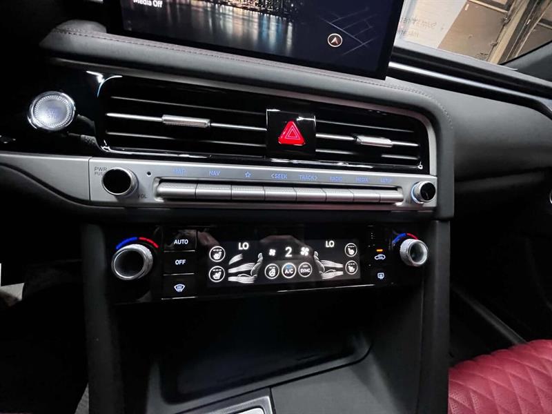 genesis G70 2024 - 26