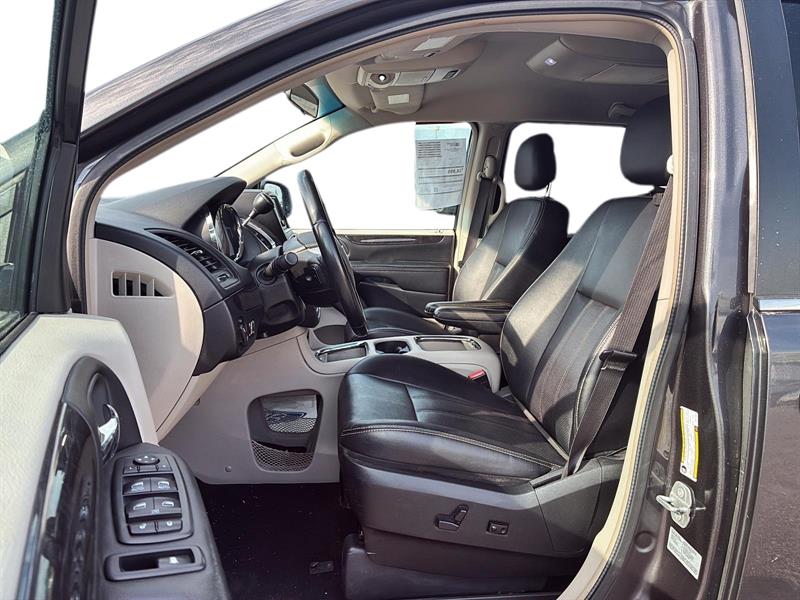 dodge Grand Caravan 2017 - 11